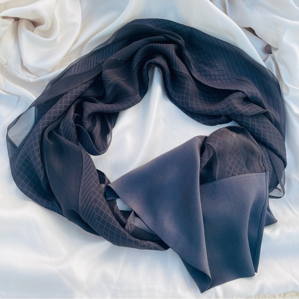 GIORGIO ARMANI Gun Black Gray Satin Silk Italy Light Charcoal Rectangular Scarf - Picture 4 of 16
